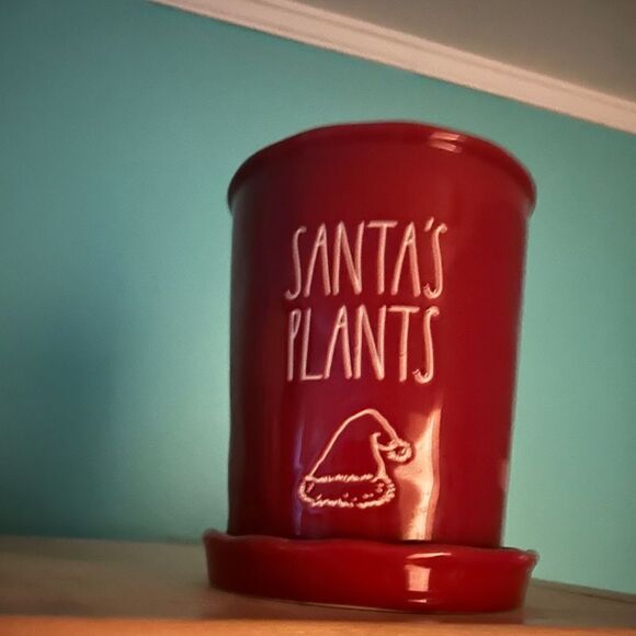 Rae Dunn Santa’s Plants Planter - Picture 1 of 2